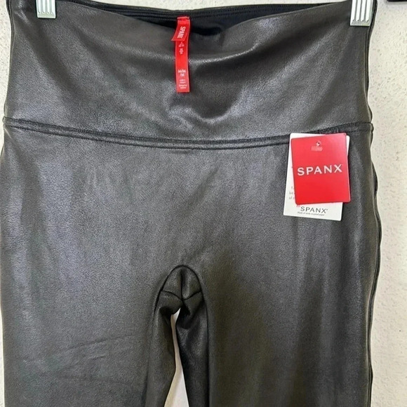 Spanx faux leather black leggings size medium regular NWT - Picture 3 of 5
